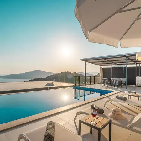 Villa The Moon Kas
